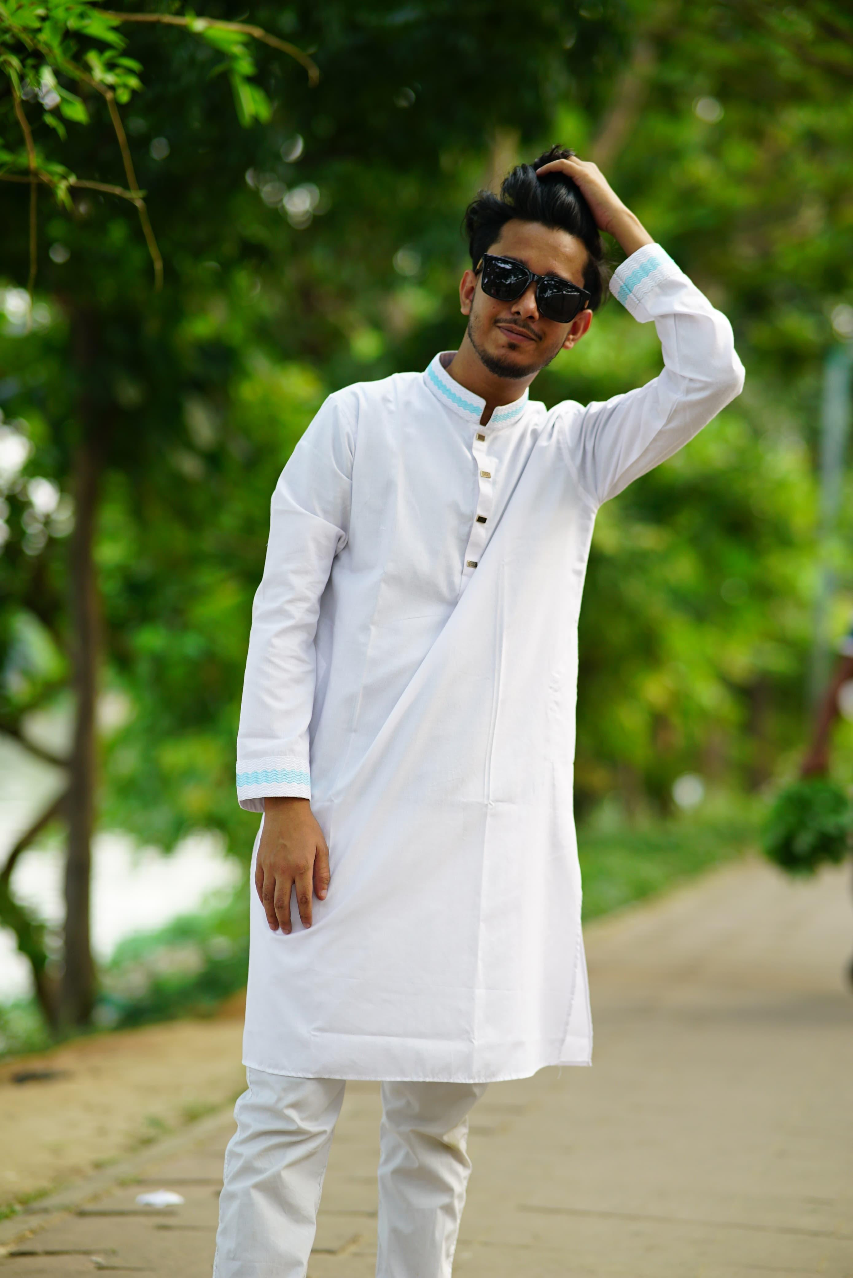 প্রিমিয়াম সফট কটন কাপড়ের নিখুঁত এম্ব্রয়ডারি সুতার কাজ করা স্টাইলিশ পাঞ্জাবি two